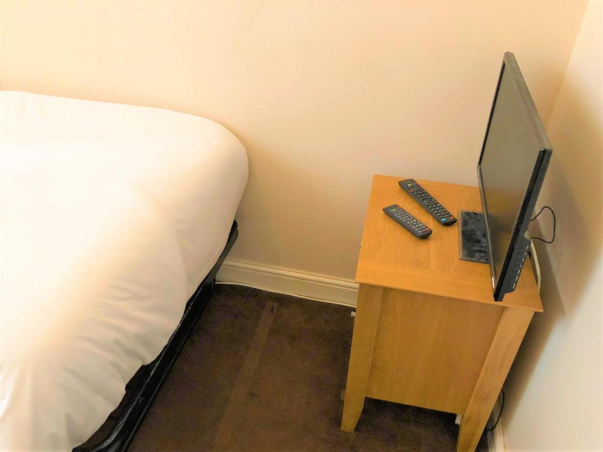 Budget Rooms Crosskeys Newport  Exterior foto